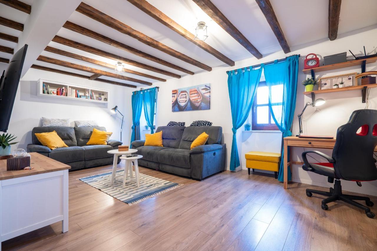 Holiday House Nova Stara Baška المظهر الخارجي الصورة