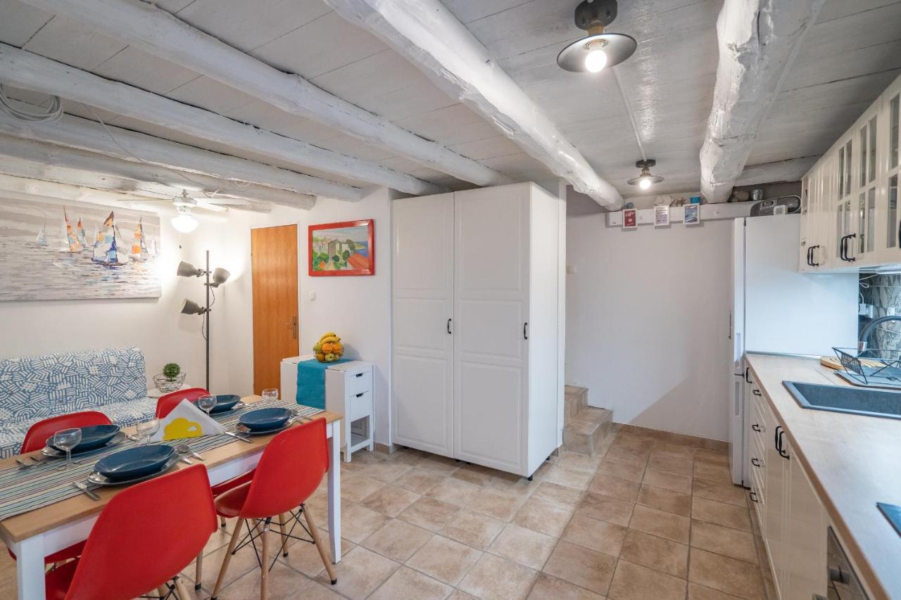 Holiday House Nova Stara Baška المظهر الخارجي الصورة
