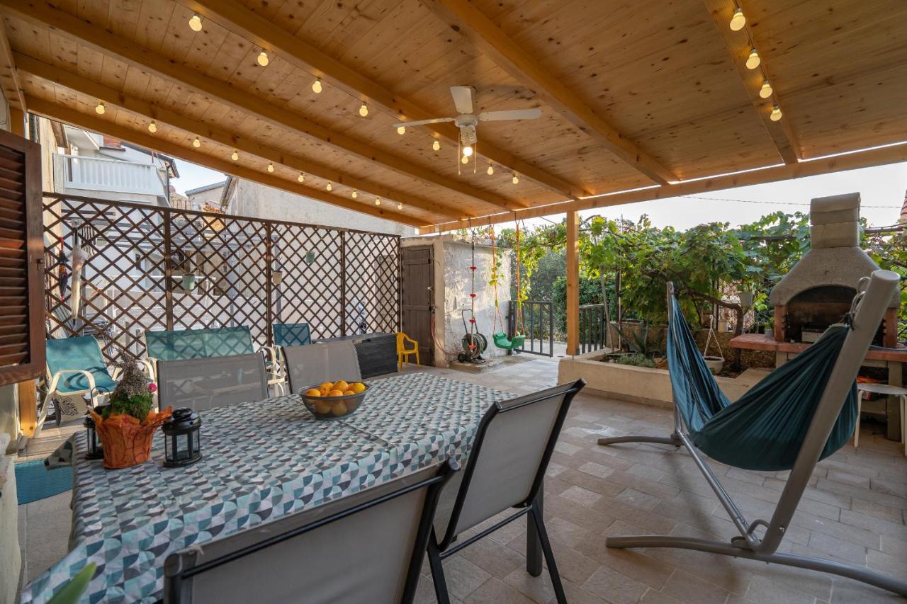 Holiday House Nova Stara Baška المظهر الخارجي الصورة