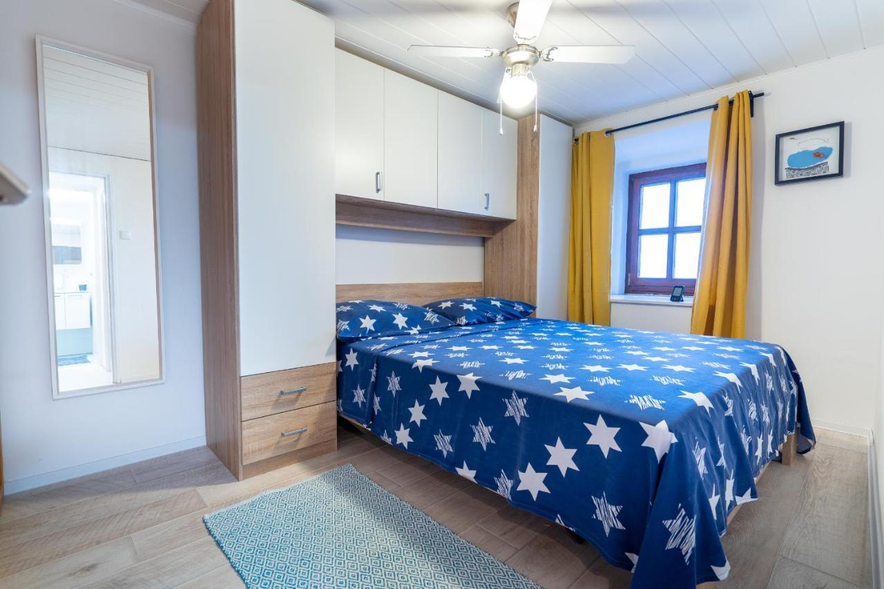 Holiday House Nova Stara Baška المظهر الخارجي الصورة