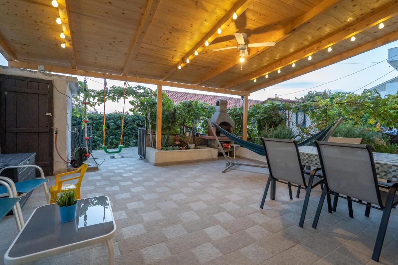 Holiday House Nova Stara Baška المظهر الخارجي الصورة