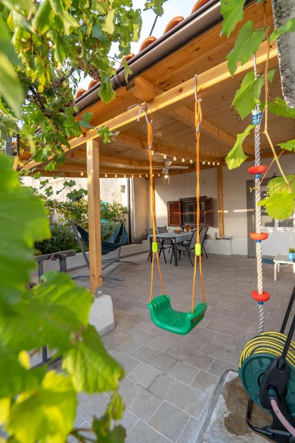 Holiday House Nova Stara Baška المظهر الخارجي الصورة